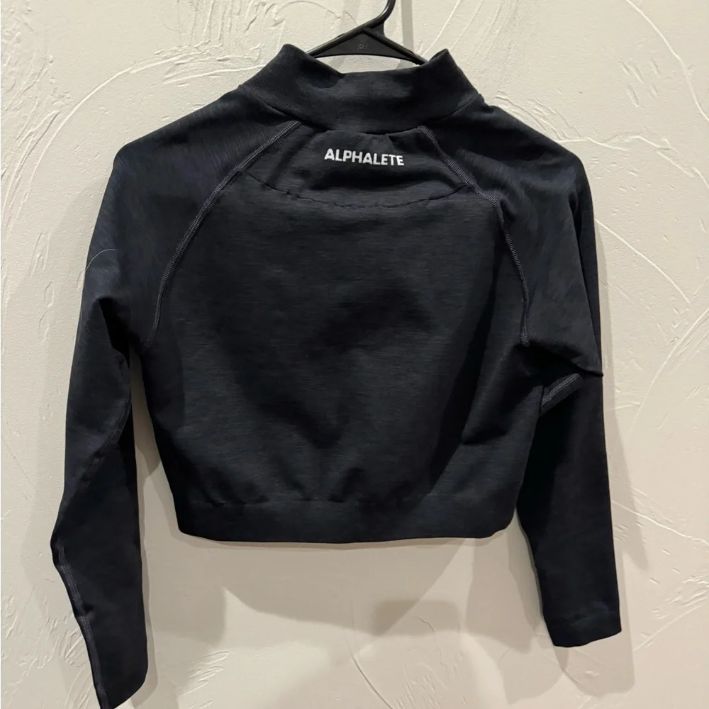 Alphalete cropped full zip - Picture 2 of 3